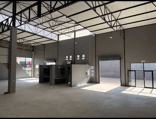 INDUSTRIAL PROPERTY TO RENT IN MAGNA VIA INDUSTRIAL
